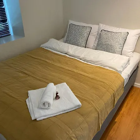 Bus Station Apartment, Wifi, Tv