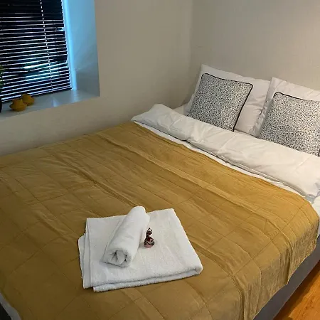 Central Narvik Apartment Walk To Train Bus 아파트