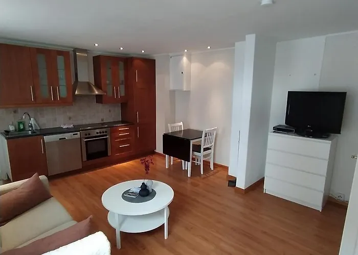 Central Narvik Apartment Walk To Train Bus 아파트 나르비크